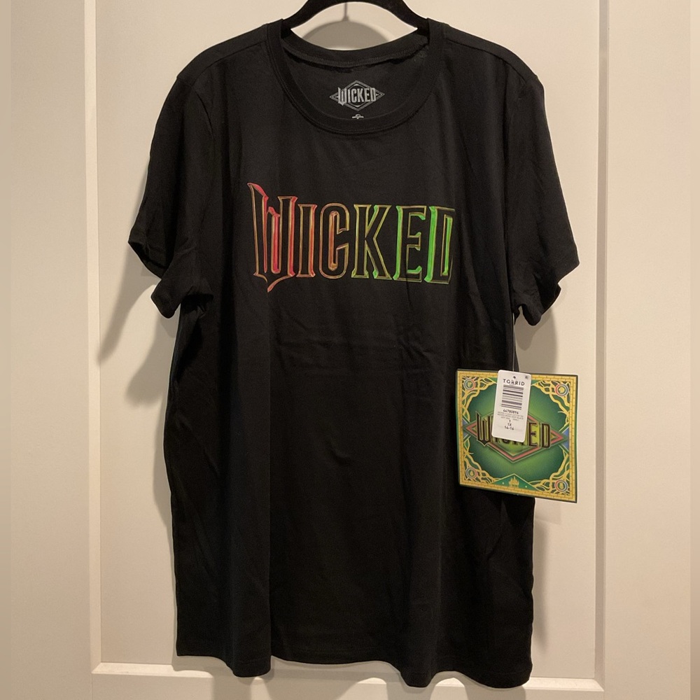 NWT Wicked Deep Black Graphic Tee 1X